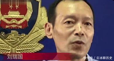 人贩子|实拍 女子带着婴儿坐列车, 一个细节, 乘警断定 她是人贩子