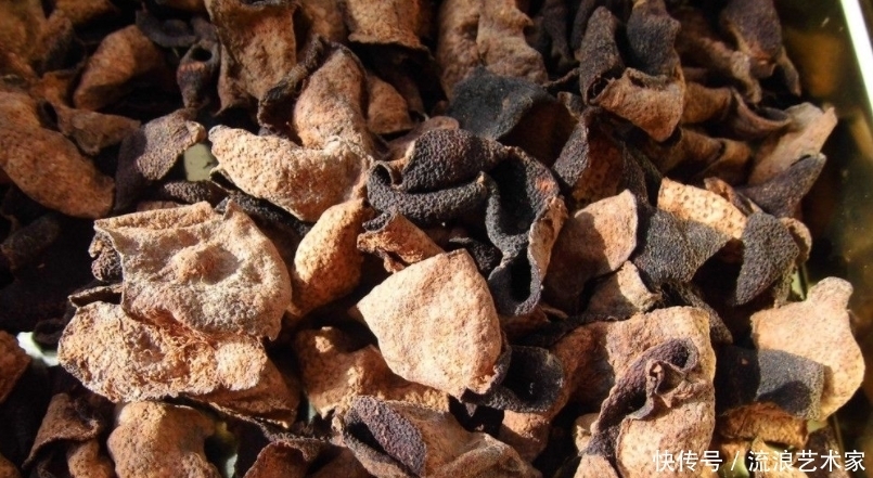 家人|今天才知道,这5种食物不怕过期,放越久越值钱,看完提示家人