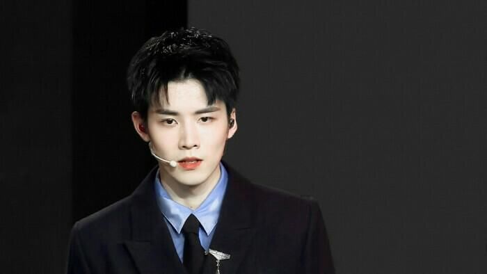  人间|R1SE少年第九弹：任豪用脸杀人，得不到的人间理想