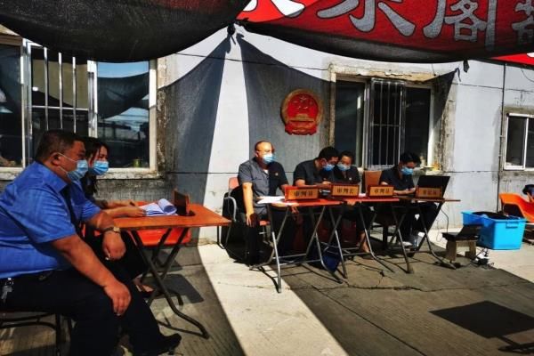  名被告人|一场敬老院里的庭审 彰显“法律温度”