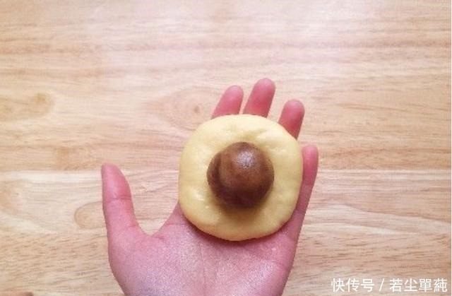 面团|全程详细讲解做面包,不用烤箱也能做,外皮酥脆里面软绵