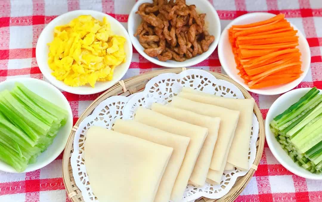 夏季|10分钟就能完成的蒸春饼,香嫩薄软,一次吃10张,夏季必吃!