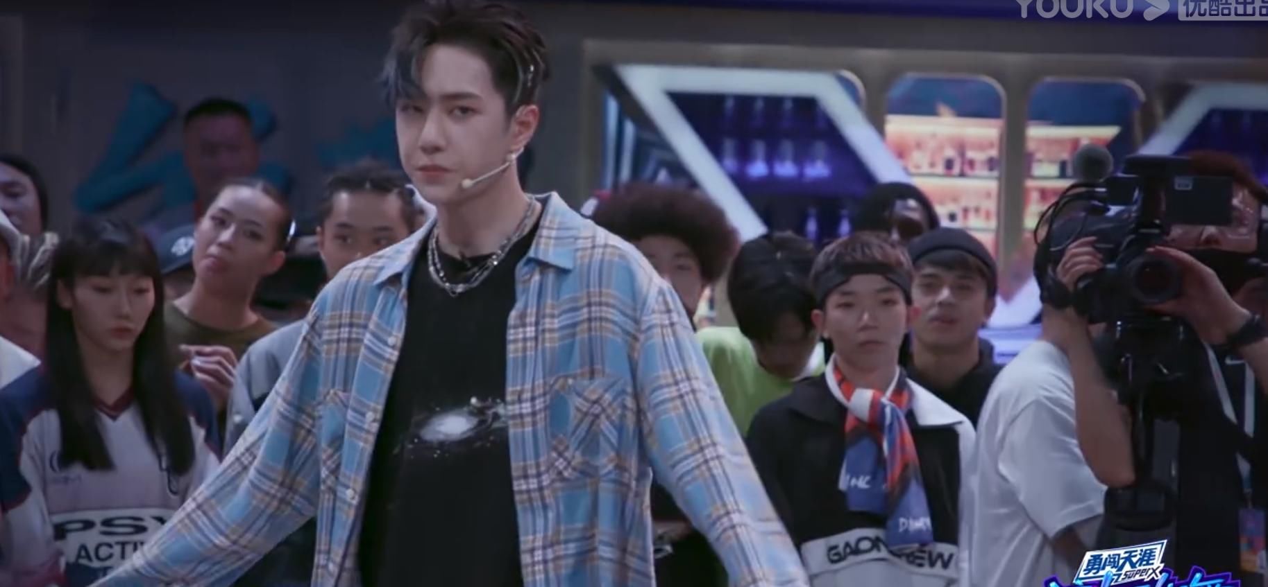  感动|王一博舞技炸裂，成员由衷感动