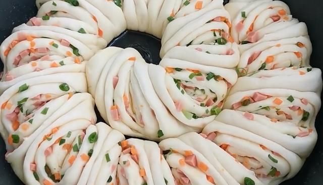 饺子|花卷创新做法:有菜有肉,口感丰富,比包子简单,比饺子还香