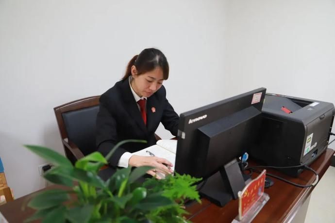 法院|法官看法官 | 奋斗正当时!以青春书写法院新篇章!