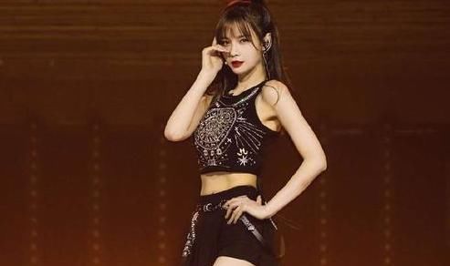 吴昕|《乘风破浪的姐姐》冲浪榜扭转乾坤, 阿朵登顶, 吴昕直跌, 复活名额已定