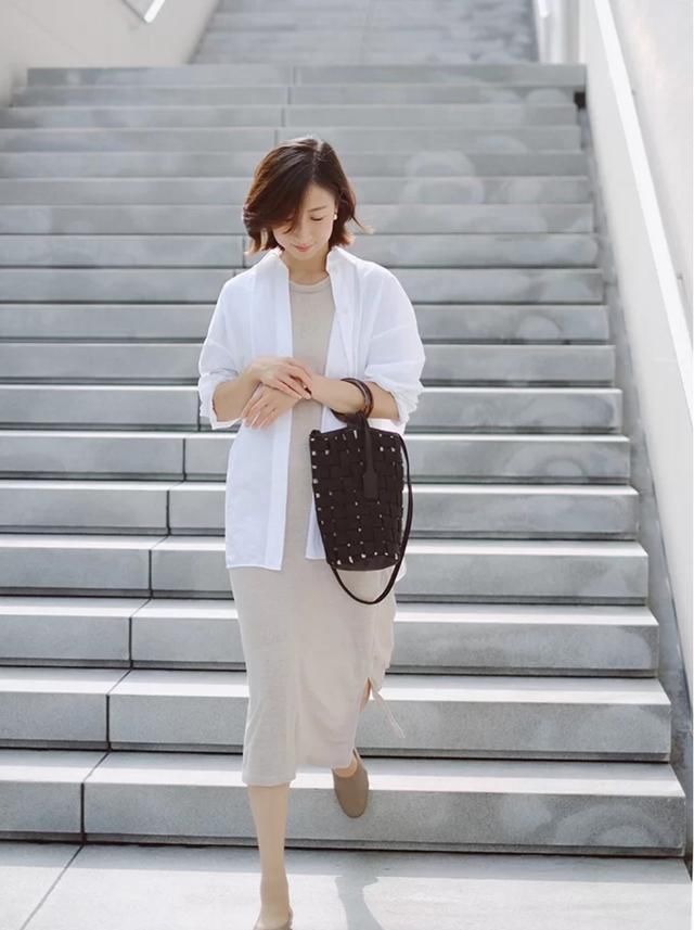  瞬间|40岁女人“大妈感”拉低档次，多穿这几条裙子，颜值气质瞬间提升