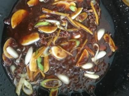 鲜嫩|做鲅鱼,建议不要加水炖,海边人都这样做,鱼肉鲜嫩无腥味,真香!