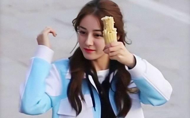  节目|热巴上节目一期1个发型，和宋雨琦一对比，网友：这也太像了吧！