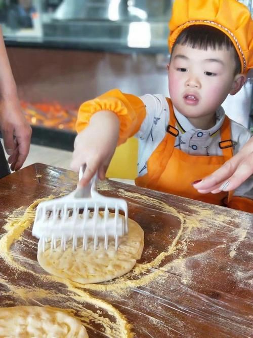 时光|不负美味“食”刻，来这家披萨店，还可享受亲子时光哦！