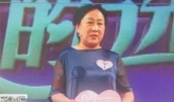  登场|“宠妻狂魔”一登场，当场被女嘉宾疯“抢”