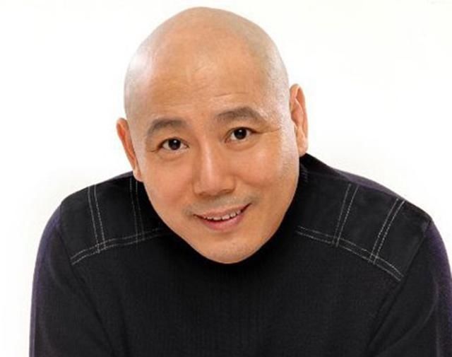  年代|服装厂工人经商成富豪，90年代身家过亿，却不愿借钱让儿子买房