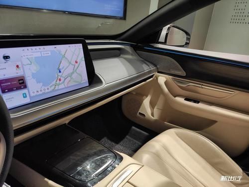 新能源汽车|买一辆概念车是什么感觉小鹏P7简单上手体验