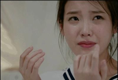 崩溃|父亲抱20多天婴儿跳桥,搜救员瞬间崩溃:即使生活千疮百孔,也请笑着回家