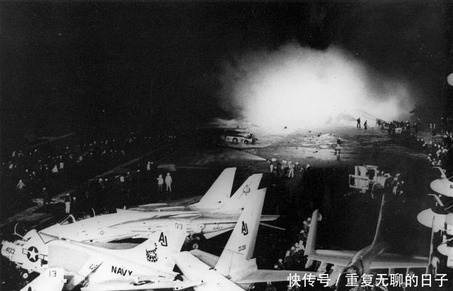  军演|美印航母即将会师安达曼群岛，局座：“别着火就行”