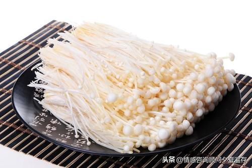 教你做|宝妈今日菜教你做自制剁椒、剁椒蒸鸡翅、剁椒粉丝蒸虾