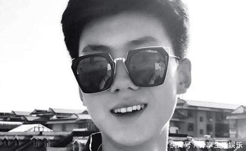 当掉|《变形计》中,有一少年为了给爷爷看病当掉了价值8万元的金项链,你还记得他吗?