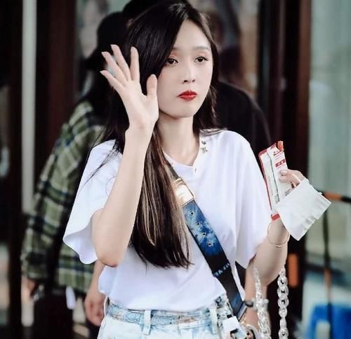  时间|女爱豆也有烦恼，吴宣仪对正常生活要求低，考个驾照就可以