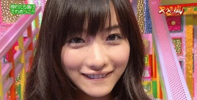  豪放|日本综艺节目：有种＂豪放坐姿＂叫石原里美，让在场男嘉宾不敢直视