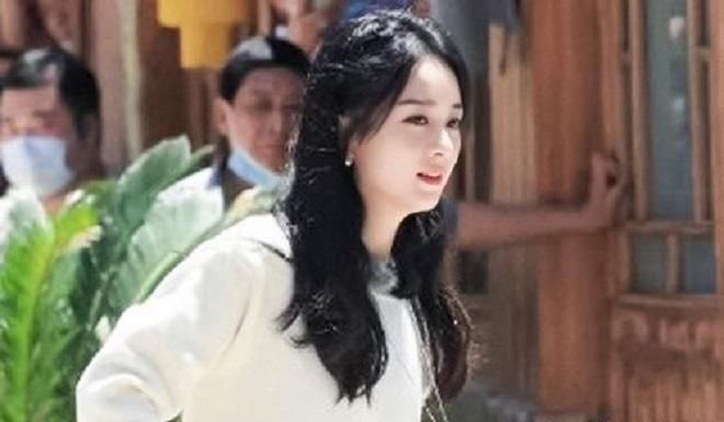  参加综艺|《中餐厅4》嘉宾阵容已公布，飞行嘉宾引人注目，路透还有他们