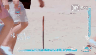 年轻人|从早浪到晚的《夏日冲浪店》，如何拉拢年轻人的心？