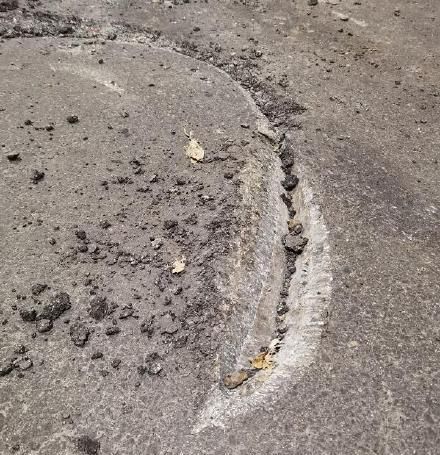  S9|事发S9苏绍高速公路：轿车高速被砸，6吨多的钢卷冲破货车栏板，差点成肉饼