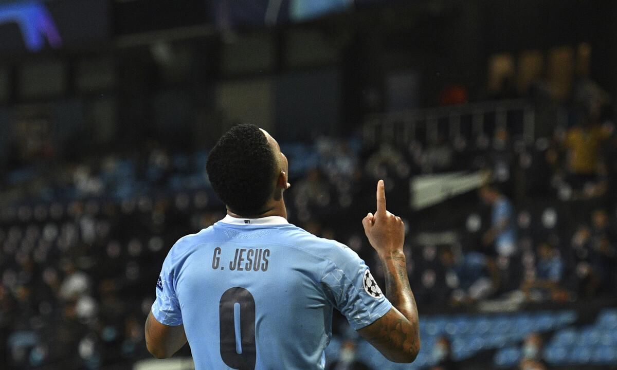 齐达内|曼城4-2皇马进欧冠8强 两灾难失误 和C罗同时出局 齐达内两点疑问