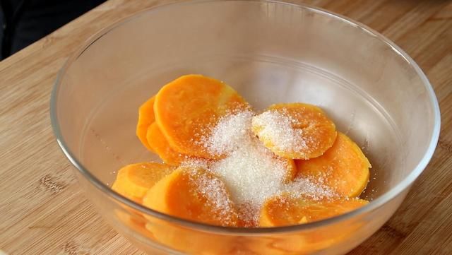  吃软|入秋后，红薯这样吃软糯香甜，不用煮不熬粥，营养好吃不发胖