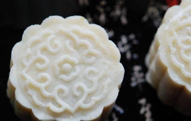  孩子|孩子爱吃的山药糯米糕，软糯香甜，简单营养，吃一次念念不忘