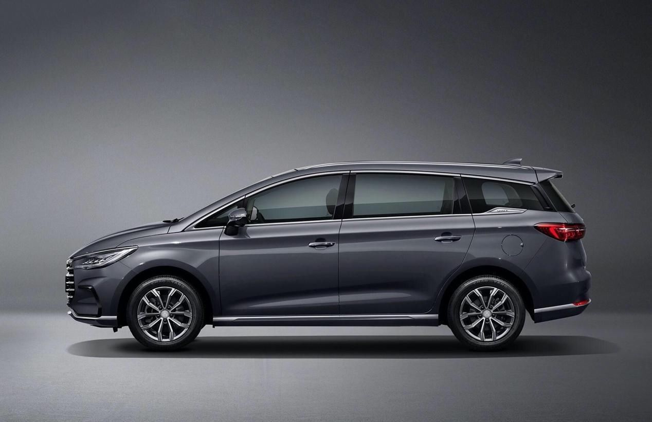  MPV|这台超值MPV车型的升级版正式上市，售价9.48万元起