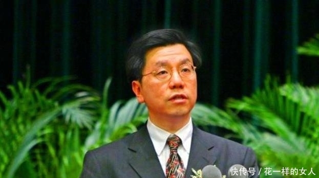  撤资|美国惹错人了！中国富商放弃美籍撤资回国，让美直接损失上千亿