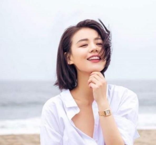  迷离|32岁马思纯现身精神科医院就诊，与医生交流眼神迷离