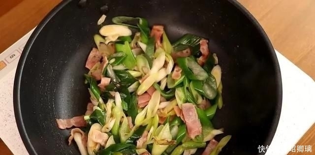  道菜完成|6款微波炉就能做的营养大餐！上手简单十几分钟就搞定！懒人必备