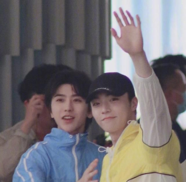  实力|《奔跑吧》路透，不仅有五位当红爱豆，更有实力男神，收视率稳了