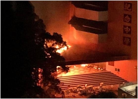  原因|港警拘捕3人！原因让人无语