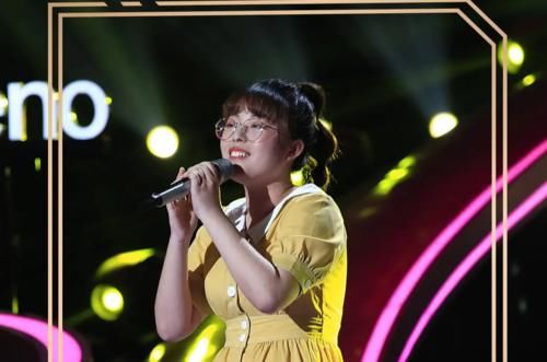  鸡肋|扛了8年的《歌手》终于停了，比它更鸡肋的《中国好声音》呢？