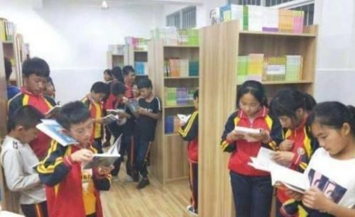  Baby|时隔2年，Baby曾在跑男承诺捐献的图书馆，如今变成了这样！