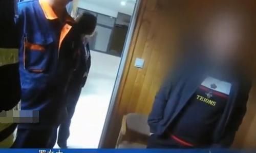  地上|地上没水没油硬摔？商场抱孩子摔倒索赔被拒，男子：我是消费者！