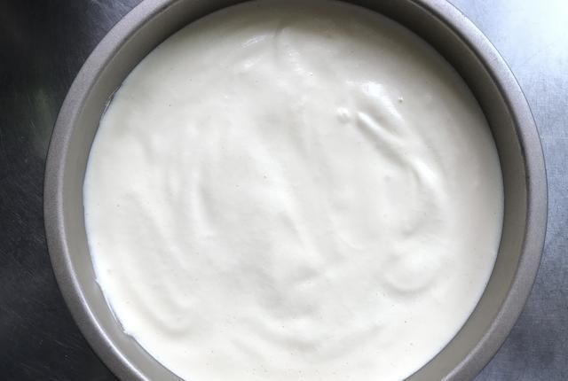 操作|法式甜点草莓慕斯,颜值高口味赞,操作非常简单,跟我一起做起来