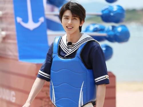  杨洋|综艺嘉宾“新媒体”榜：杨洋暂居第5，邓伦第3，榜首还是他！