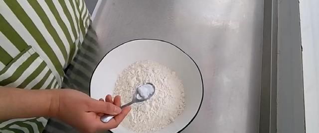  确实|柳叶馒头：老人常说多吃馒头少生病，确实是这样的，美味至极！