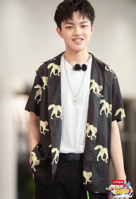  反差|《元气满满的哥哥》胡军的反差是最想不到的