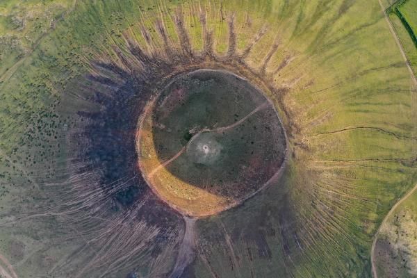  火山|乌兰察布：草原上的火山群