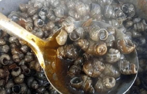  怀念|这位大爷买这东西这么火，原来是做法不一样，这东西是童年的怀念