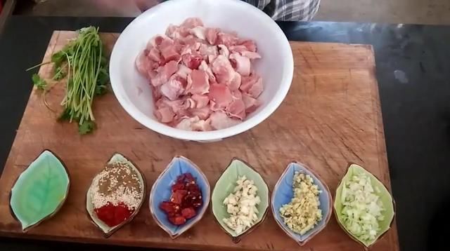  真的|教你做正宗孜然鸡块，香嫩多汁，咬一口真的是太香了