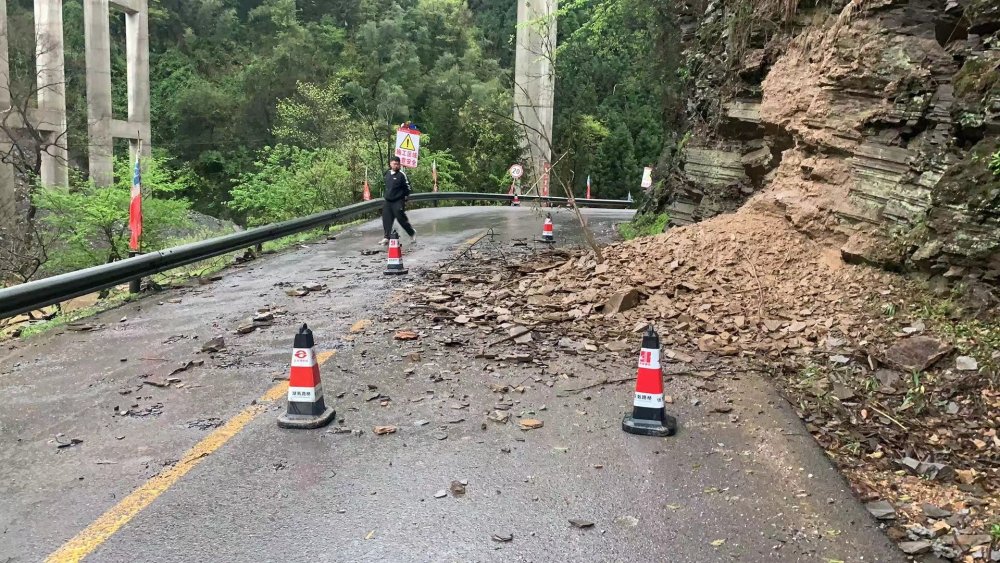 怀化沅陵：暴雨来袭 ，“张官力量”在行动