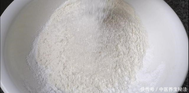 天天|想吃饼不用买,教你糯米饼做法,外酥里糯,孩子天天吃不够