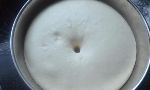 弄错|蒸包子时,用冷水还是热水和面很多人都弄错了,导致难看又难吃