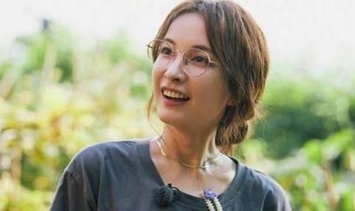  何炅|吴昕的“小丑”角色没白当，在《浪姐》受了委屈，何炅霸气护犊子