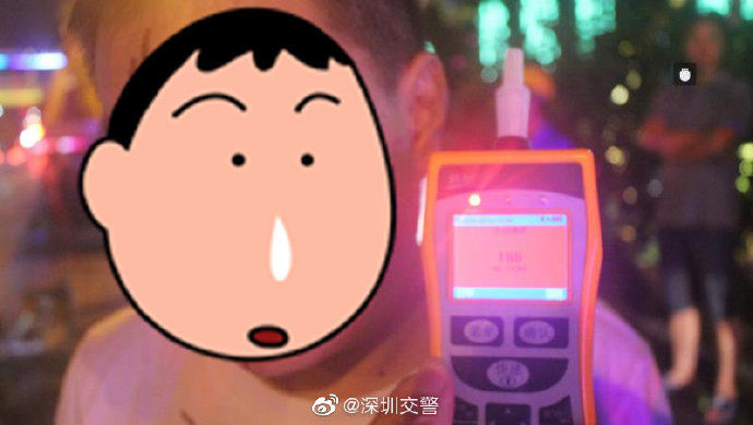  追尾|醉驾追尾货车后蒙了，车子后溜也无动于衷